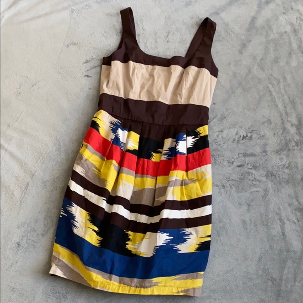 Abstract dress by Max and Cleo